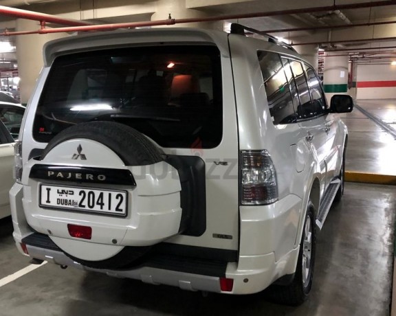mitsubishi-pajero-2014-gcc-spec-all-original-no-accident-excellent-condition-big-4