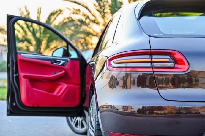 aed-2233-per-month-0-dp-porsche-macan-s-carbon-edition-spectacular-condition-big-10