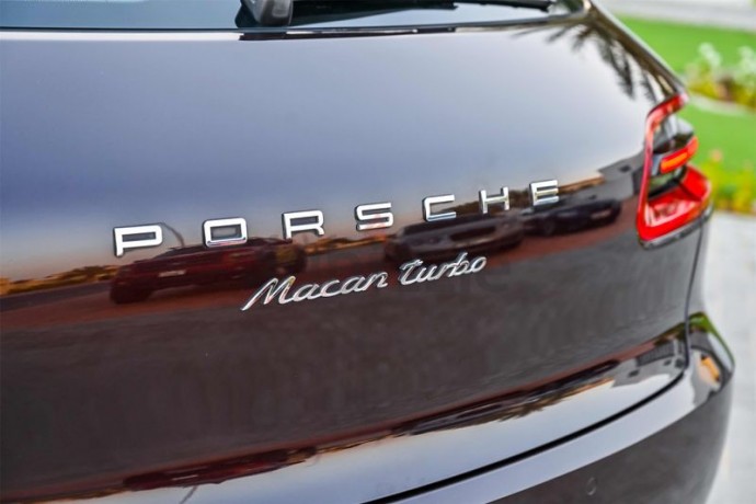 aed-2233-per-month-0-dp-porsche-macan-s-carbon-edition-spectacular-condition-big-9