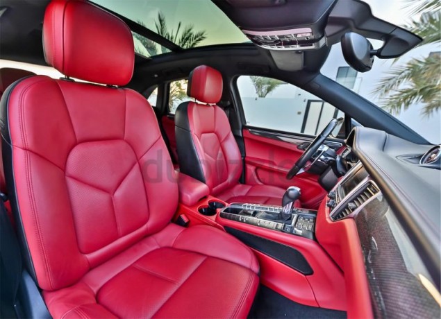 aed-2233-per-month-0-dp-porsche-macan-s-carbon-edition-spectacular-condition-big-2