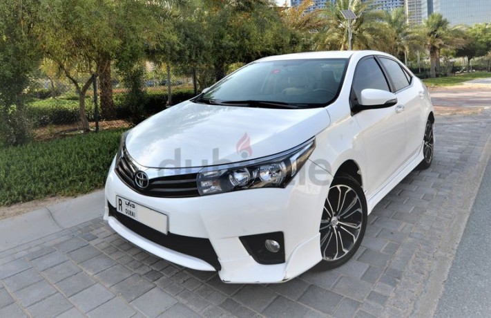 sport-limited-edition-warranty-from-alfuttaim-toyota-corolla-sport-20-lowkm-gcc-big-14