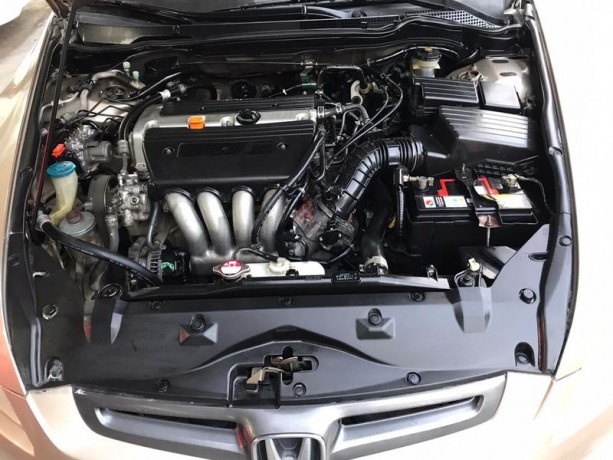 honda-accord-gcc-fully-automatic-option-one-super-clean-car-lower-mileage-big-0