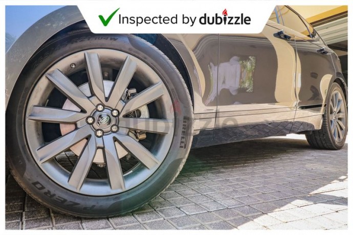aed4007month-2018-land-rover-range-rover-velar-p300-hse-20l-full-land-rover-service-gcc-big-13