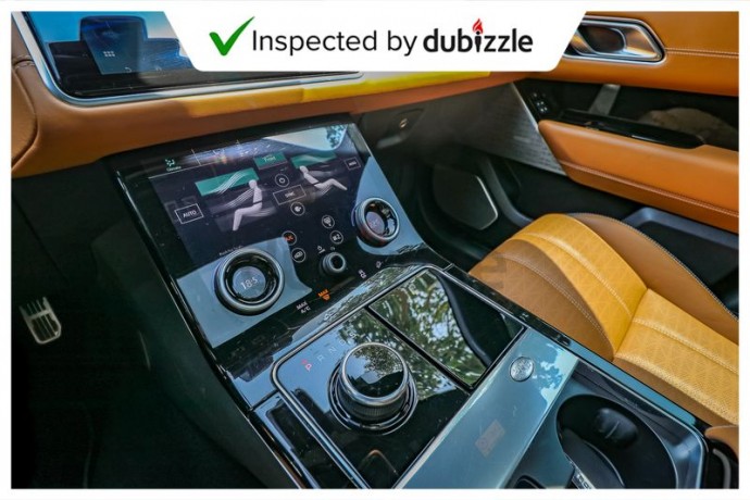 aed4007month-2018-land-rover-range-rover-velar-p300-hse-20l-full-land-rover-service-gcc-big-9