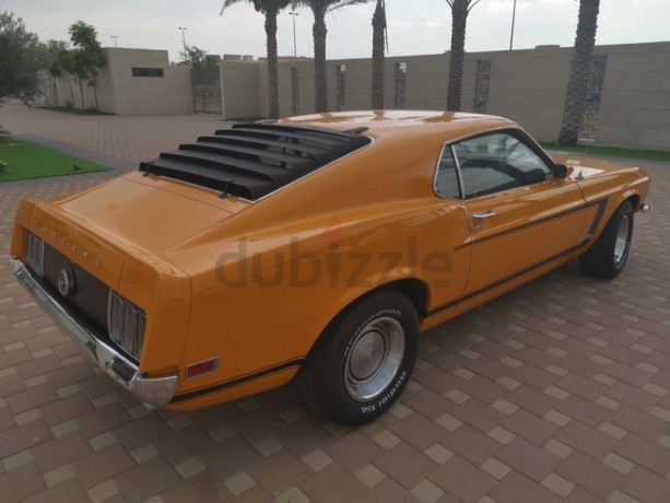 classic-fast-back-302-big-4