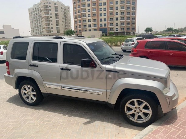 jeep-liberty-2009-clean-car-zero-accident-original-paint-big-4