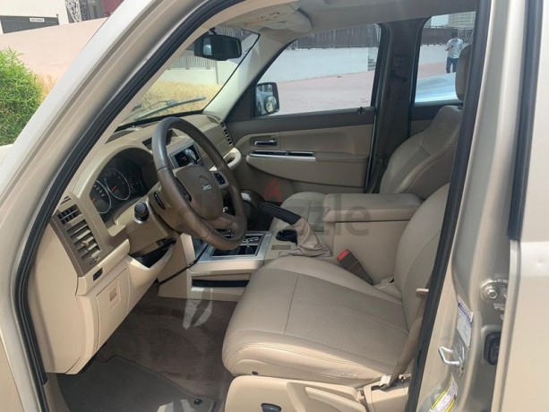 jeep-liberty-2009-clean-car-zero-accident-original-paint-big-2