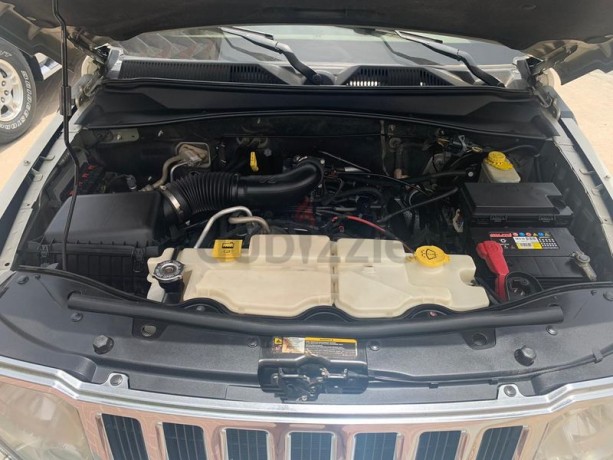 jeep-liberty-2009-clean-car-zero-accident-original-paint-big-0