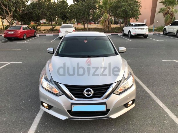 perfect-condition-2017-gcc-nissan-altima-sv-with-service-contract-big-11