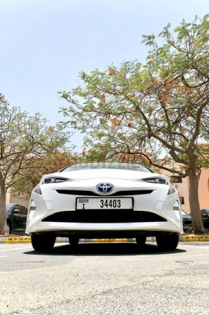 toyota-prius-hybrid-dynamic-al-futtaim-warranty-big-10