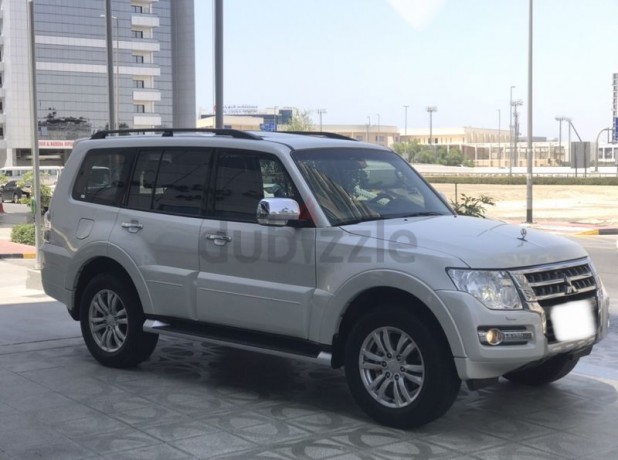pajero-38-2017-orginal-paint-low-mileage-top-of-the-rangee-big-16