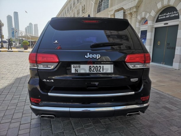 grand-cherokee-summit-v8-under-warranty-till-2021-with-full-service-history-at-agency-big-12