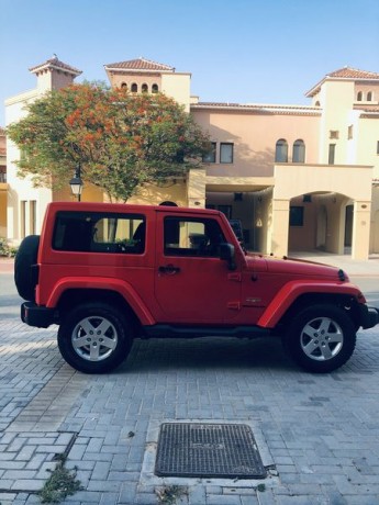 immaculate-2013-jeep-wrangler-sahara-big-3
