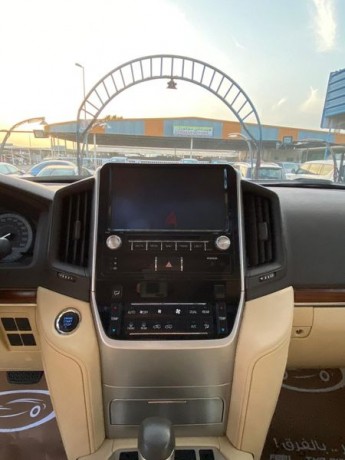land-cruiser-2017-gcc-v6-full-options-exr-land-krozr-khlyjy-6-slndr-bhalh-alokalh-big-4