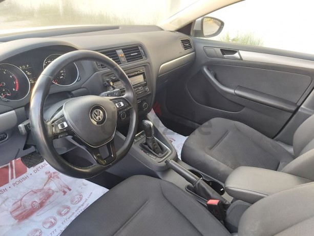 volkswagen-jetta-2016-gcc-specs-big-2