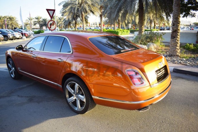 bentley-mulsanne-speed-2017-special-order-immaculate-condition-big-5