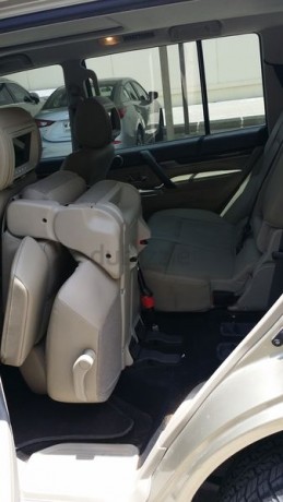 fantastic-pajero-v6-35l-ready-for-the-desert-with-kit-big-4