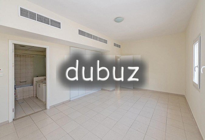 vacant-beautiful-upgraded-4-bedroom-hot-deal-big-6