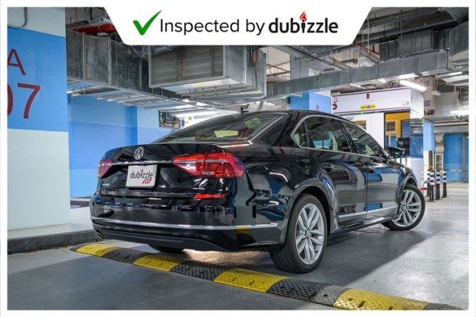 aed1258month-2016-volkswagen-passat-sel-facelift-25l-full-volkswagen-service-history-gcc-big-11