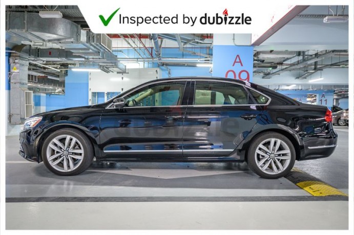 aed1258month-2016-volkswagen-passat-sel-facelift-25l-full-volkswagen-service-history-gcc-big-8