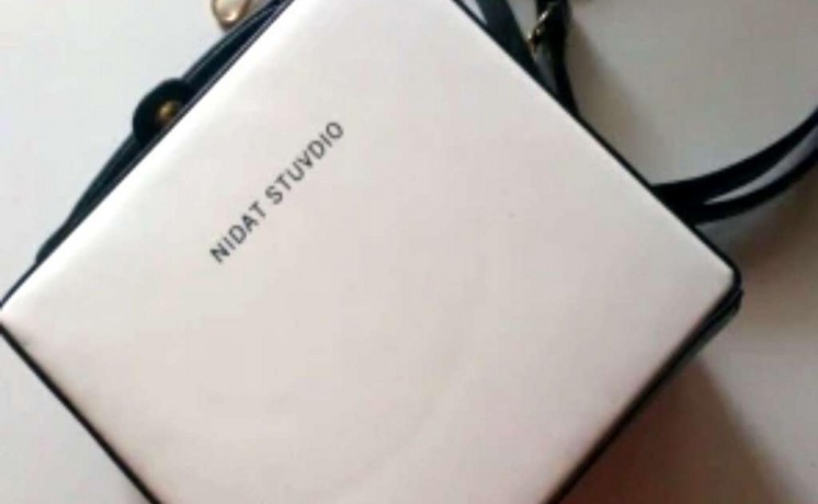 a-hand-bags-in-al-ain-is-available-for-sale-big-20