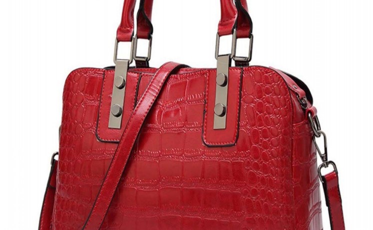 a-hand-bags-in-al-ain-is-available-for-sale-big-12