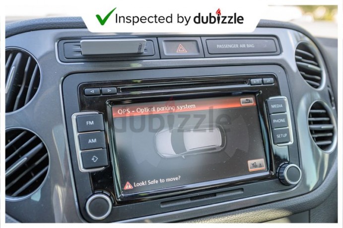 aed1435month-2013-volkswagen-tiguan-tsi-20l-full-service-history-gcc-specs-big-1