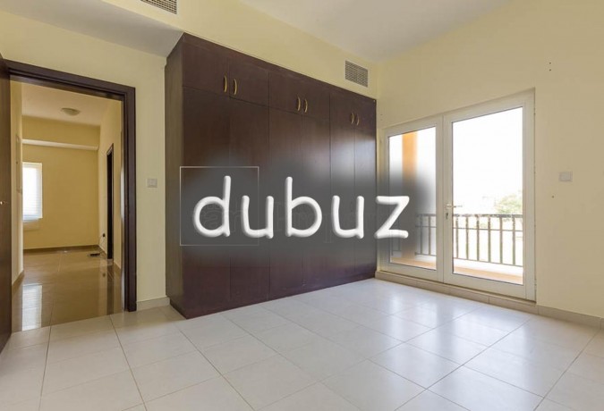 single-row-corner-5b-villa-bordered-by-2-parks-big-4