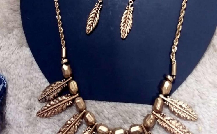jewelrysunglasses-and-bags-for-sale-big-7