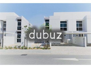 4 Bed Semidetached + Maids | On the Pool and Park|