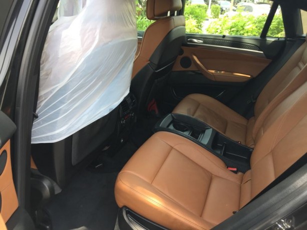 bmw-x6-50i-v8-gcc-big-1