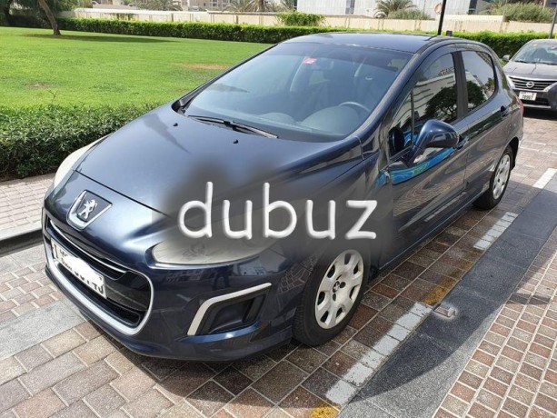 2012-peugeot-308-hatchback-highly-economical-big-12