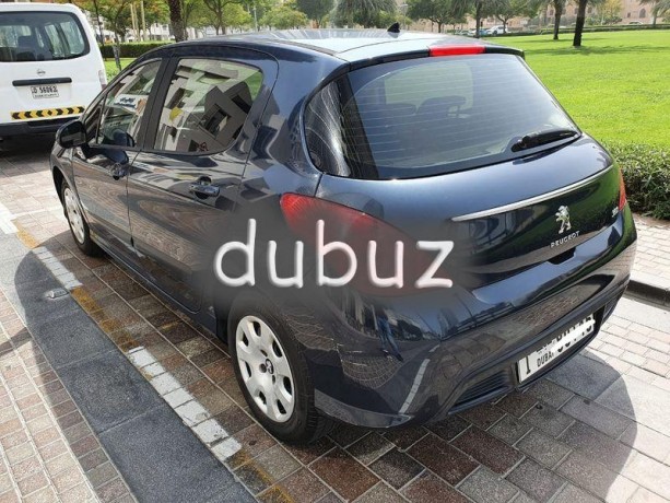 2012-peugeot-308-hatchback-highly-economical-big-10