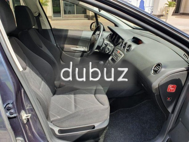 2012-peugeot-308-hatchback-highly-economical-big-9