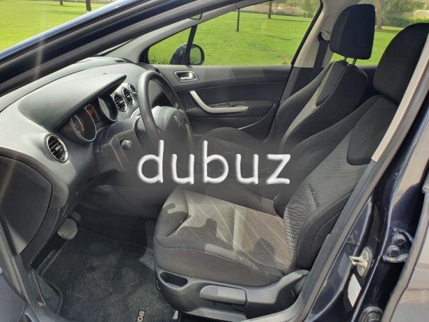 2012-peugeot-308-hatchback-highly-economical-big-5