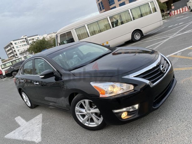 nissan-altima-black-2013-full-option-sl-big-11