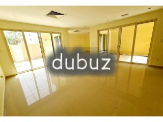 Great Finishing Townhouse with Maid`s Room Vacant!