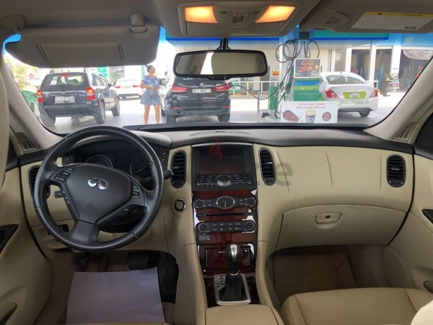 infiniti-qx50-warranty-lady-driven-big-1
