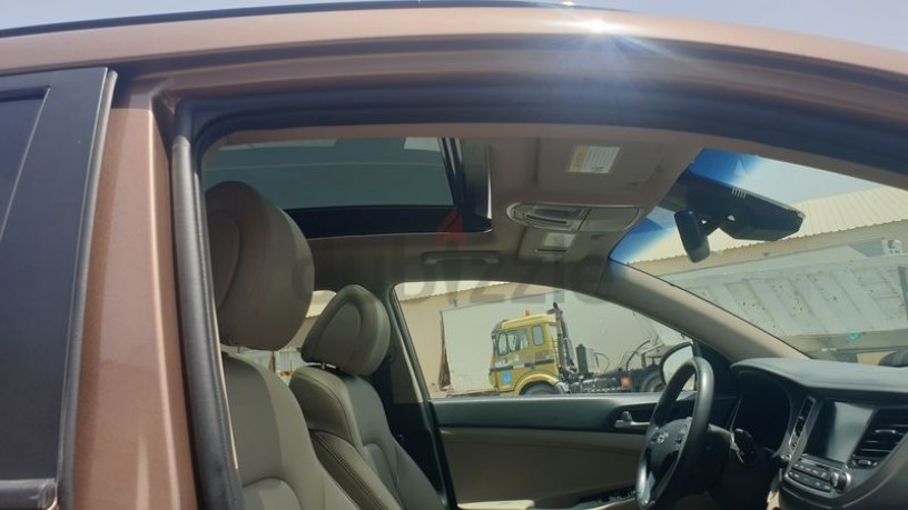 2016-tucson-16cc-engine-limited-paranomic-push-button-keyless-big-10