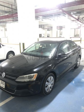 2013-volkswagen-jetta-low-milage-big-6