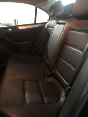 2013-volkswagen-jetta-low-milage-big-4