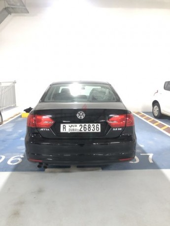 2013-volkswagen-jetta-low-milage-big-0