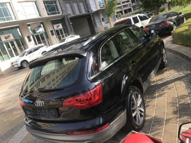 price-fixed-beautiful-black-audi-q7-2013-gcc-big-0