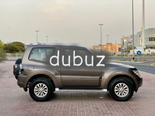 
                            
                            3 doors absolutely in brand new condition/GCC/ service history
                            
                        