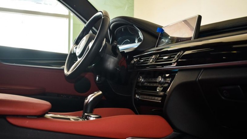 2015-bmw-x6-xdrive-35i-m-kit-warranty-and-service-contract-till-2023-gcc-specifications-big-5