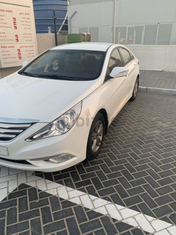 sontata-2013-gcc-original-paint-accident-free-big-0