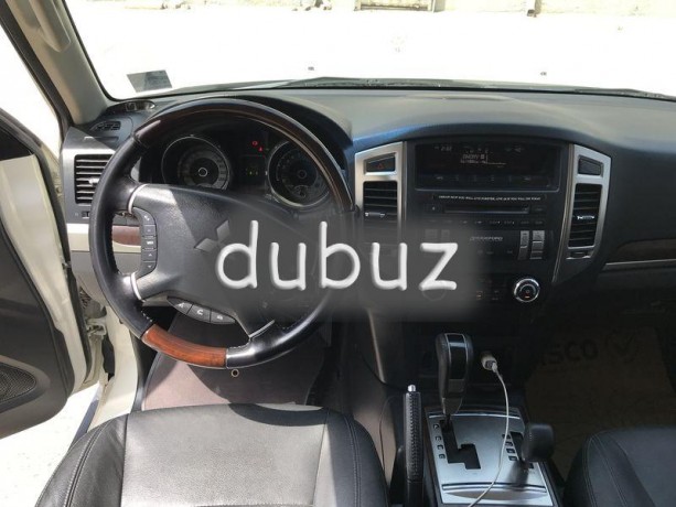 2015-pajero-urgent-sell-big-4