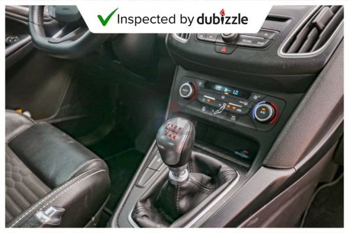 aed973month-2016-ford-focus-st-20l-full-ford-service-history-warranty-service-gcc-big-5