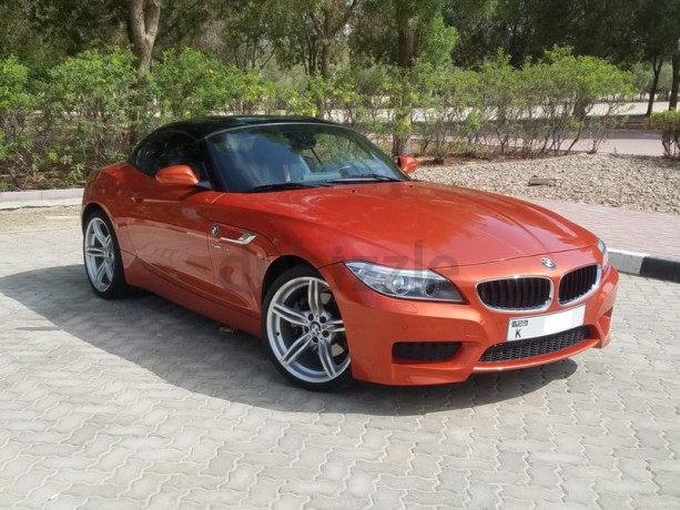 2015-bmw-z4-sdrive28i-in-orange-with-only-25000-km-big-8