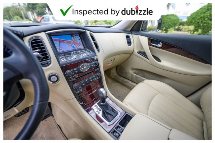 aed1319month-2017-infiniti-qx50-37l-full-infiniti-service-history-gcc-specs-big-5